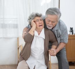 elder man self his wife from headache problem