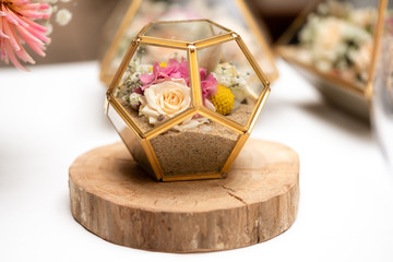 Flower decoration for wedding table and other ceremony