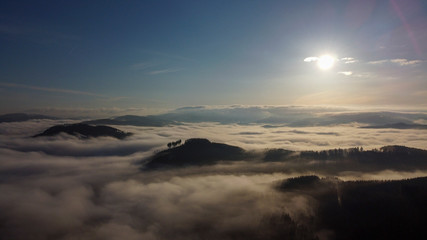 Sonnenaufgang mit Nebel im Sauerland