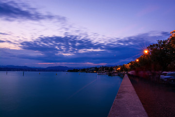 Gardasee bei Sirmione, Lombardei, Italien