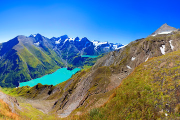 Fototapeta premium Mooserboden Stauseen in Kaprun in den Hohen Tauern