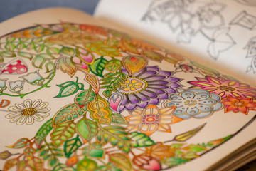 Ausmalen mit Buntstiften