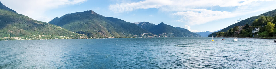 Fototapeta na wymiar Panorama of the country overlooking Lake Como