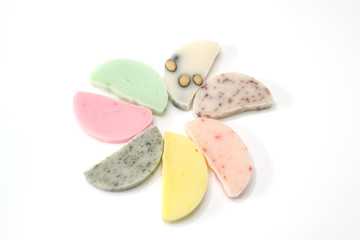 白バックの生おかき