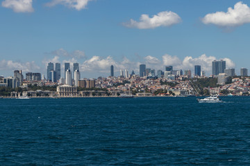 Obraz premium Panorama from Bosporus to city of Istanbul, Turkey