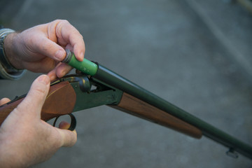 Supplementation of ammunition in hunting rifle