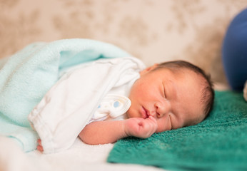 新生児のお昼寝