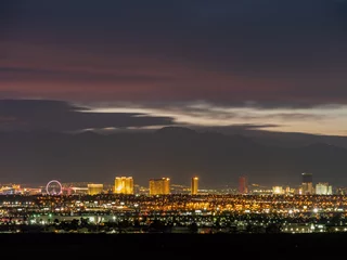 Fototapete Rund Sunset red afterglow over the famous strip of Vegas © Kit Leong