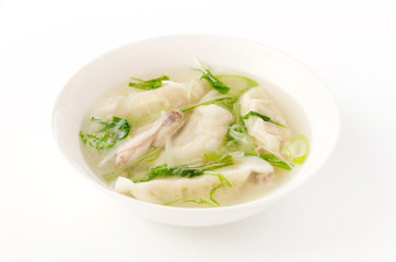 鶏手羽中入りスープ水餃子