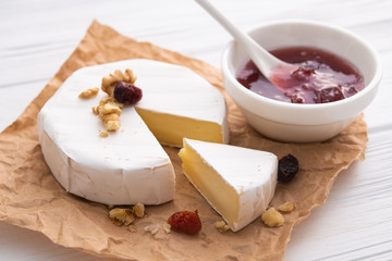 camembert cheese with cranberry