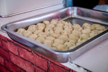 The cooking process of Chinese traditional snacks, noodles served with soy sauce and pansit