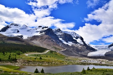 Athabasca Glacier , Canada , Columbia Icefield , Icefields Parkway 