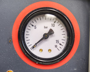 Manometer or gauge for measruing the press