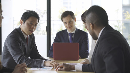 ビジネスイメージ　会議