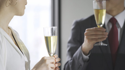 ビジネスイメージ　立食パーティ