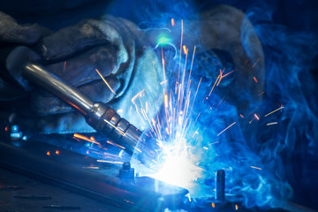The welding machine at work