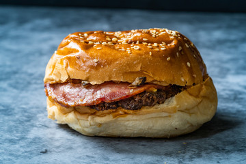 Texas Style Hamburger with Bacon / Texas Burger
