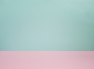 Obraz premium Bright mint and pink fashion background with paper texture