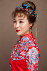 Asian brides' retro clothes on women