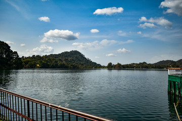 Naklejka premium lake and sky