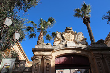 Fototapeta na wymiar vilhena palace in mdina (malta)