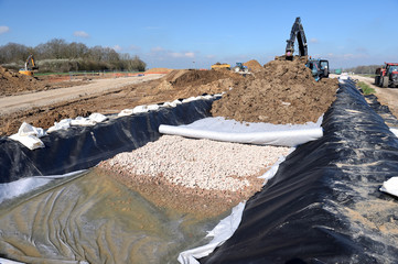 Dépollution sols agricoles suite à fuite pétrole oléoduc. Protection nappe phréatique
