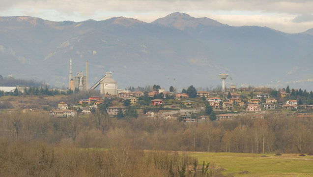 Panorama di Merone da Camisasca