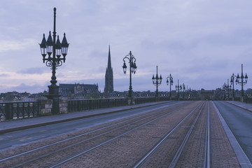 Le pont de Pierre à Bordeaux 