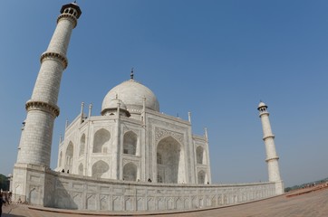 Fototapeta na wymiar Fish eye view of the Taj mahal in India. 