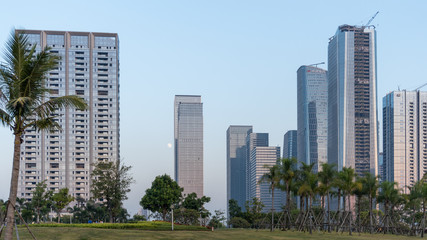 Obraz premium Tall buildings under construction near Shenzhen Bay Park