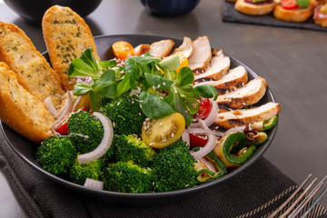 Salad of chicken breast with broccoli