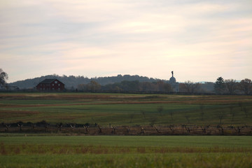 Fototapeta na wymiar Open fields across Gettysburg
