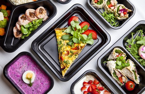 Zdrowa dieta pudełkowa sniadanie obiad lunch box, na dow&oacute;z, na wynos, pełnowartościowy, zbilansowany fit posiłek na cały dzień 