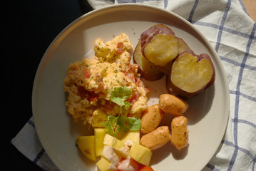 Disk of delicious and simple breakfast 