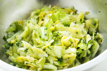 春キャベツのピクルス