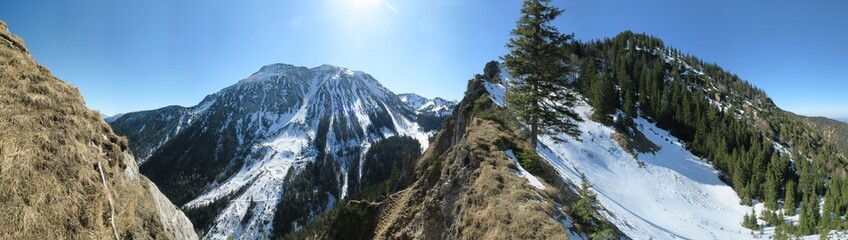 Panorama mit Hochmiesung und Heuberggrat