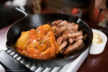 양식풍 삼겹살과 김치