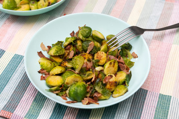 Receta de coles de Bruselas con bacon 