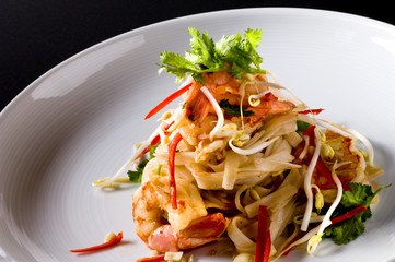 Pad thai noodles with prawns