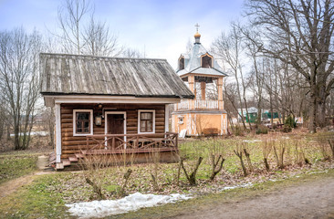 Сторожка и Колокольня в Мураново Wooden Gatehouse and bell tower in Muranovo