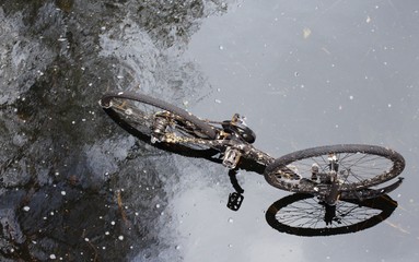 Fahrrad im Wasser