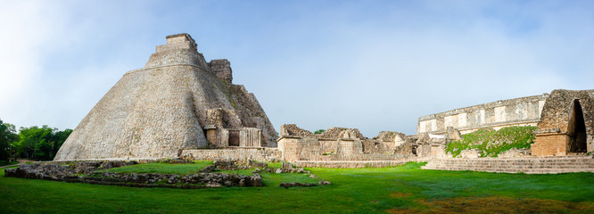 Pyramid of the Magician, Uxmal, Yucatan, Mexico - obrazy, fototapety, plakaty