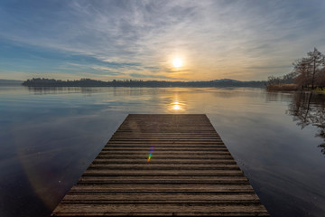 Obraz na płótnie Canvas view of lake Varese on a beautiful sunny day