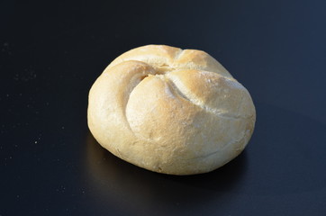 wypieki z pieca , pieczywo , bułeczki , bułki ,z pieca bochenki , pieczone ,z pieca , prosto z pieca , do piekarni reklama  , pieczone , bułka z pieca , wypieki z piekarni  , z cukierni  , śniadanie,