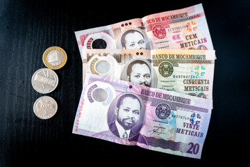 Mozambican metical - banknotes and coins from Mozambique