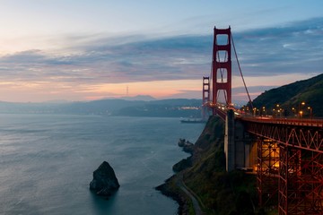 Fototapeta na wymiar sunrise over San Francisco Bay California over the Golden Gate