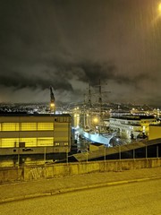 Bergen, Norwegia po zmroku - obrazy, fototapety, plakaty