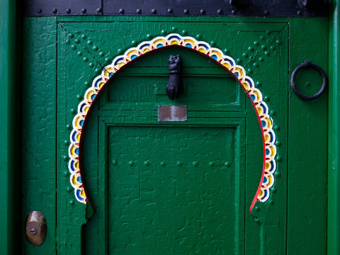 Puerta verde en T&aacute;nger, Marruecos
