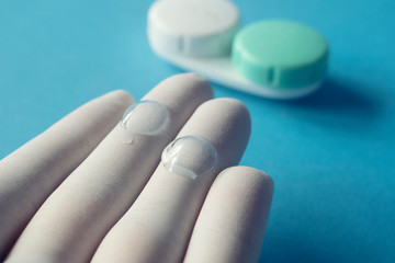 Contact lenses, case for contact lenses