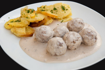 Meatballs with potatos
